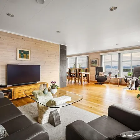 In Lundegrend With Wifi Holiday home Grimsland